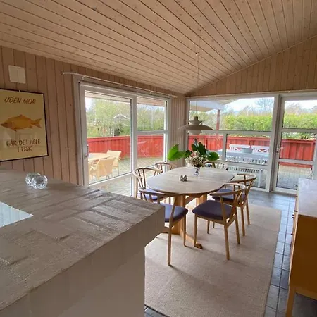 Sommerhus Henne 펜션